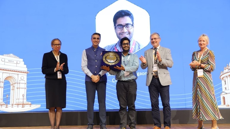 How A "Social Science Lab" In Kondagaon Helped Vinayak Kohli Win National Honour