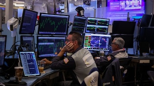 Wall Street Highlights: S&P 500, Nasdaq Fall As Inflation Jitters Boost Bond Yields