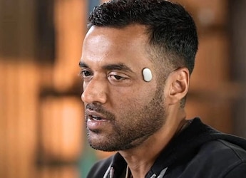 Deepinder Goyal Clarifies Temple Device's Age Limit: Do Under-18 Brains Need A Wearable?