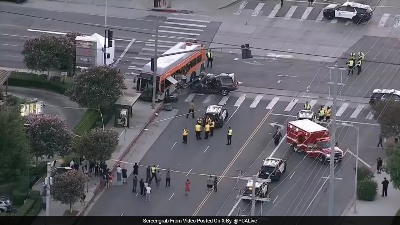 Video Shows Last Moments Of US News Chopper Crashing Near Bus Accident Site