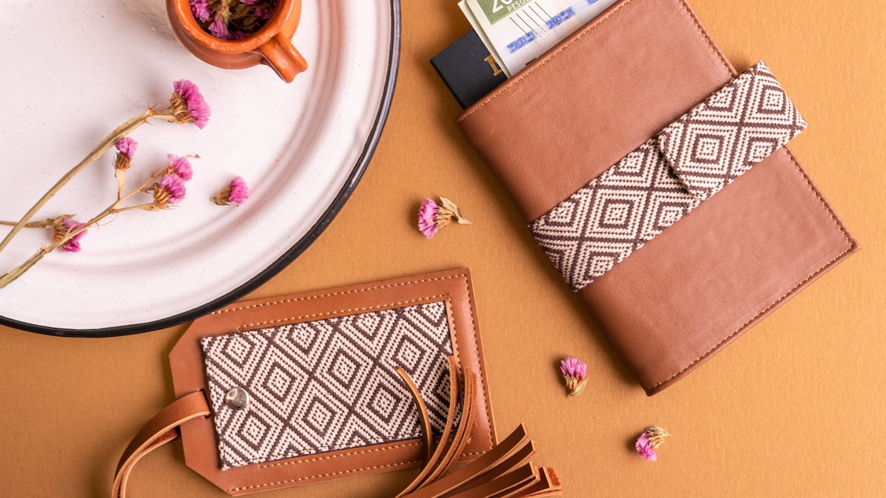 7 Passport Holders For Cards And Travel Documents 7 Passport Holders For Cards And Travel Documents