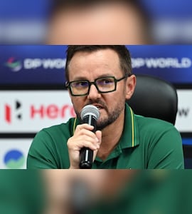 Pakistan Coach Mike Hesson Brings Back Experienced Players For Upcoming Matches