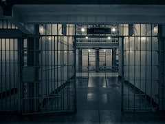 Canadian Prisons To Distribute Paper Straws For Inmates To Safely Snort Drugs