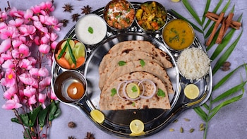 Cost Of Home-Cooked Meals Rise Moderately In August Spurred By Onion, LPG, Vegetable Oil Price Rises