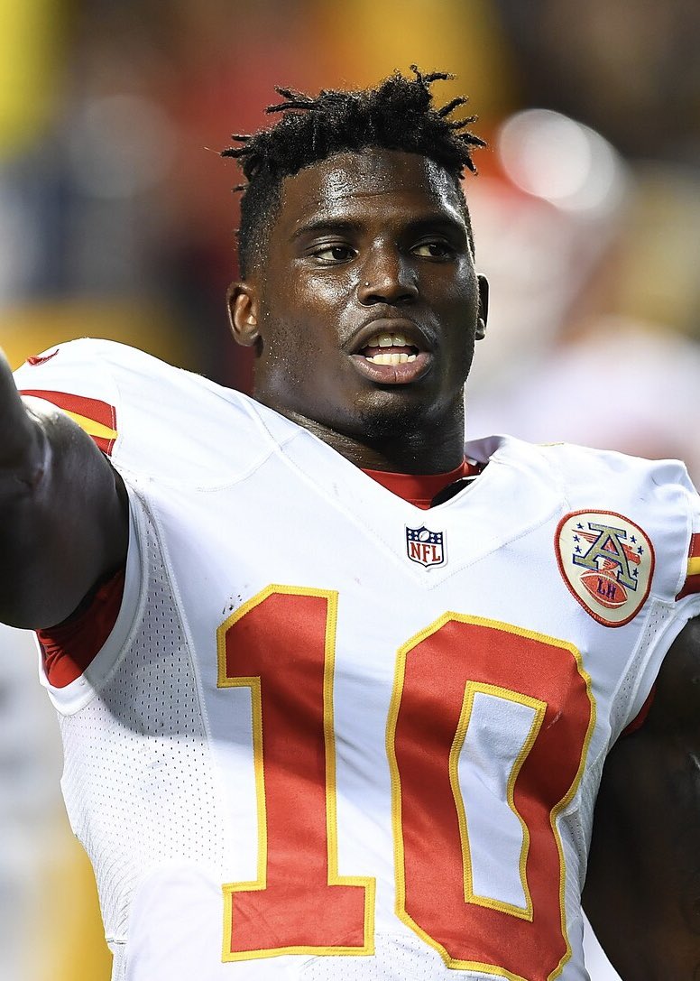 Tyreek Hill’s one-word reaction after Dolphins loss fuels speculation
