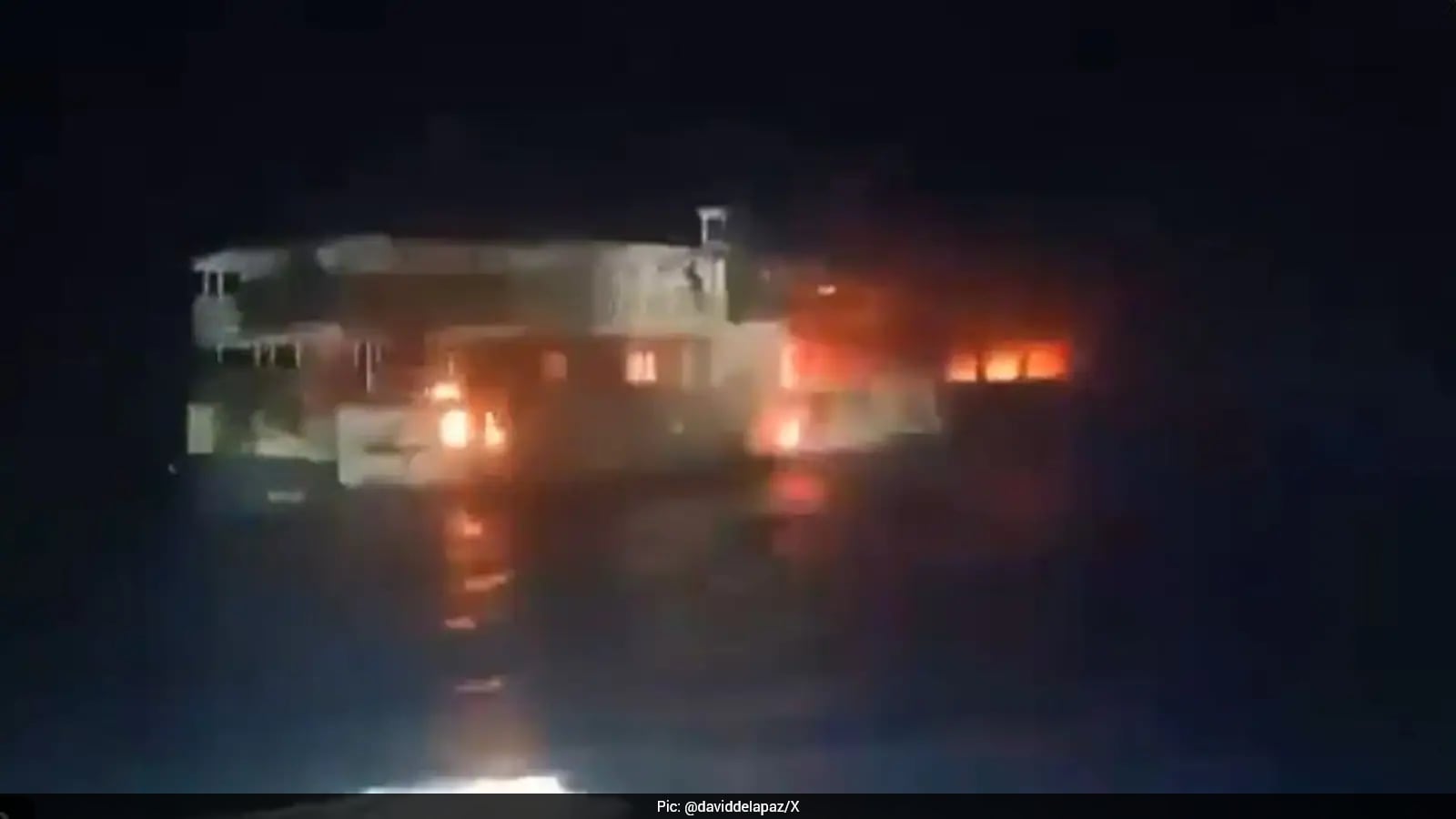 Fire on Philippine Ferry Near Coron Kills 5, 87 Missing Amid Rescue Efforts