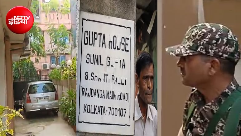 कोलकाता में पूर्व TMC मंत्री से जुड़े 15 ठिकानों पर ED की छापेमारी, दुर्गा पूजा 'प्रीव्यू शो' फंडिंग की जांच