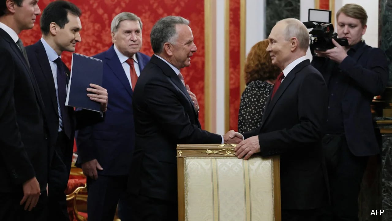 "Situation Not Simple": Putin Meets US Envoys, Talks To End Ukraine War Begin