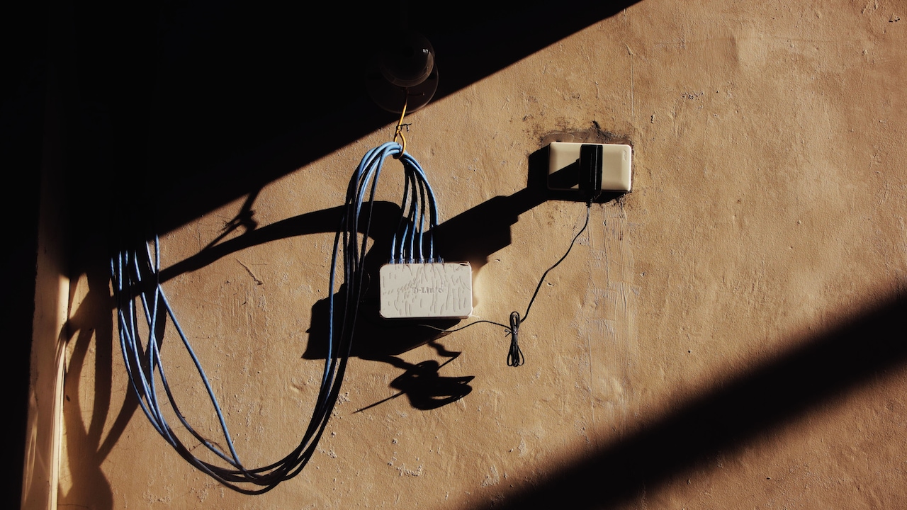 Ethernet Vs Wi-Fi: 10 Checks For Lower Latency And A More Stable Connection Ethernet Vs Wi-Fi: 10 Checks For Lower Latency And A More Stable Connection