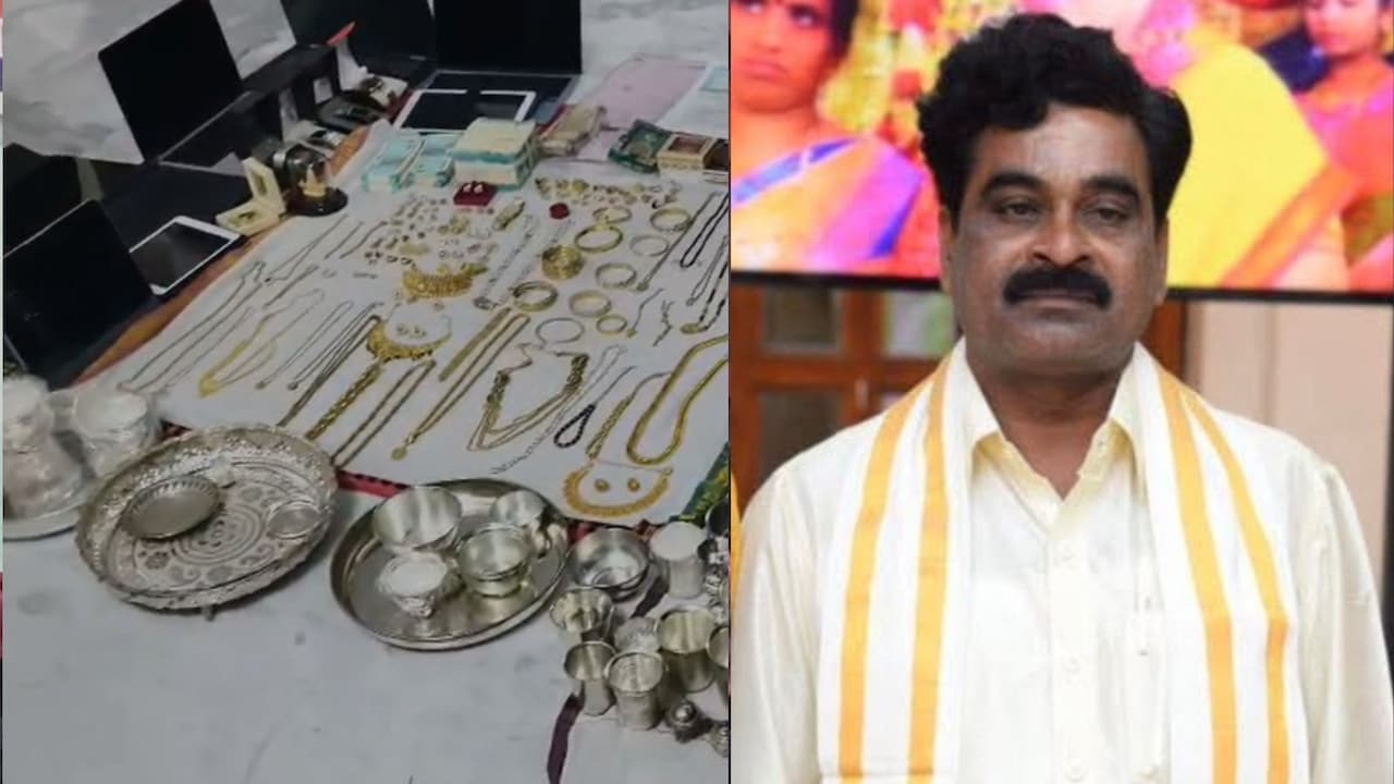 3 करोड़ का सोना, 6 किलो चांदी और 12 लाख कैश, तिरुपति बालाजी मंदिर के अफसर के घर छापेमारी में निकला खजाना