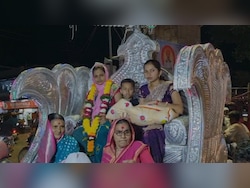 After 200 Years, A Girl Is Born In Maharashtra Family, Gets Grand Welcome