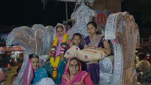 After 200 Years, A Girl Is Born In Maharashtra Family, Gets Grand Welcome