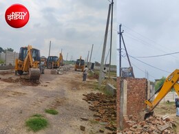 ग्रेटर नोएडा में 125 करोड़ की जमीन पर चला बुल्डोजर, 62 हजार वर्ग मीटर भूमि कराई कब्जामुक्त