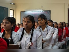 B.ED, BTC और D.El.Ed...यूपी शिक्षक भर्ती में कौन-कौन कर सकता है आवेदन?