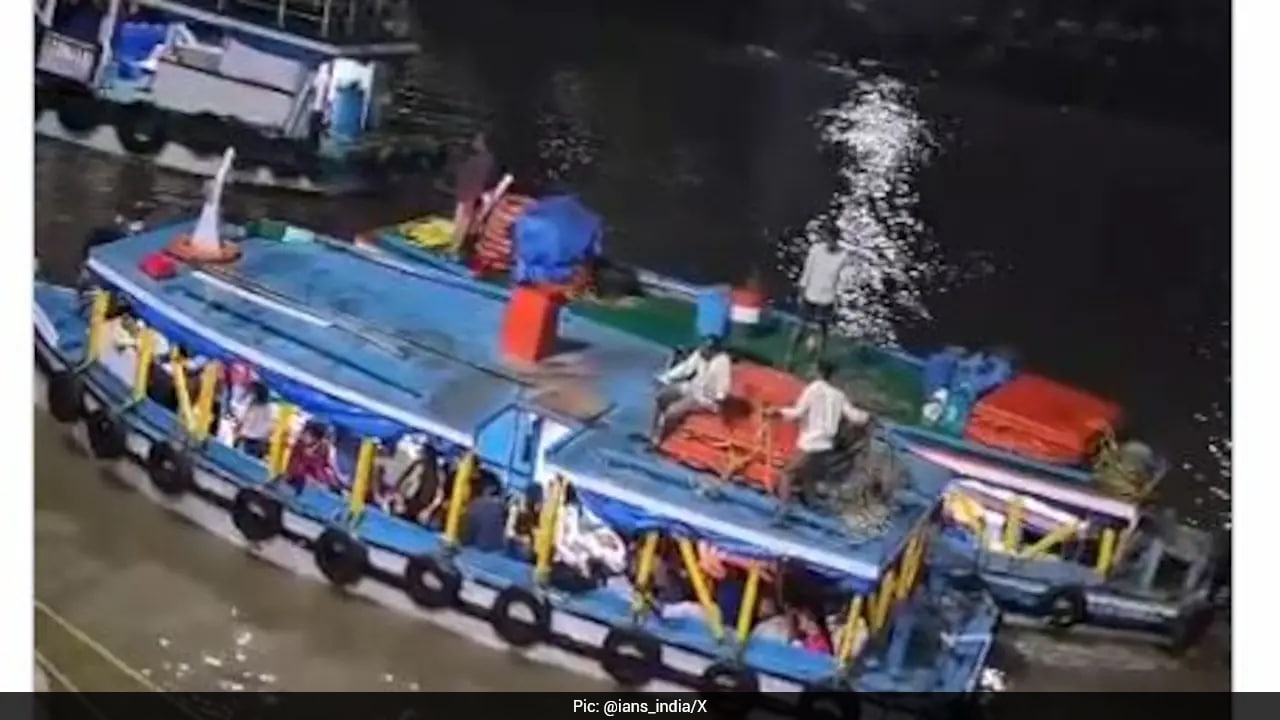 38 People Rescued After Boat Breaks Down Off Gateway Of India In Mumbai