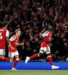 Arsenal Brace For Chelsea Test As Tottenham Hotspur Seek Spark