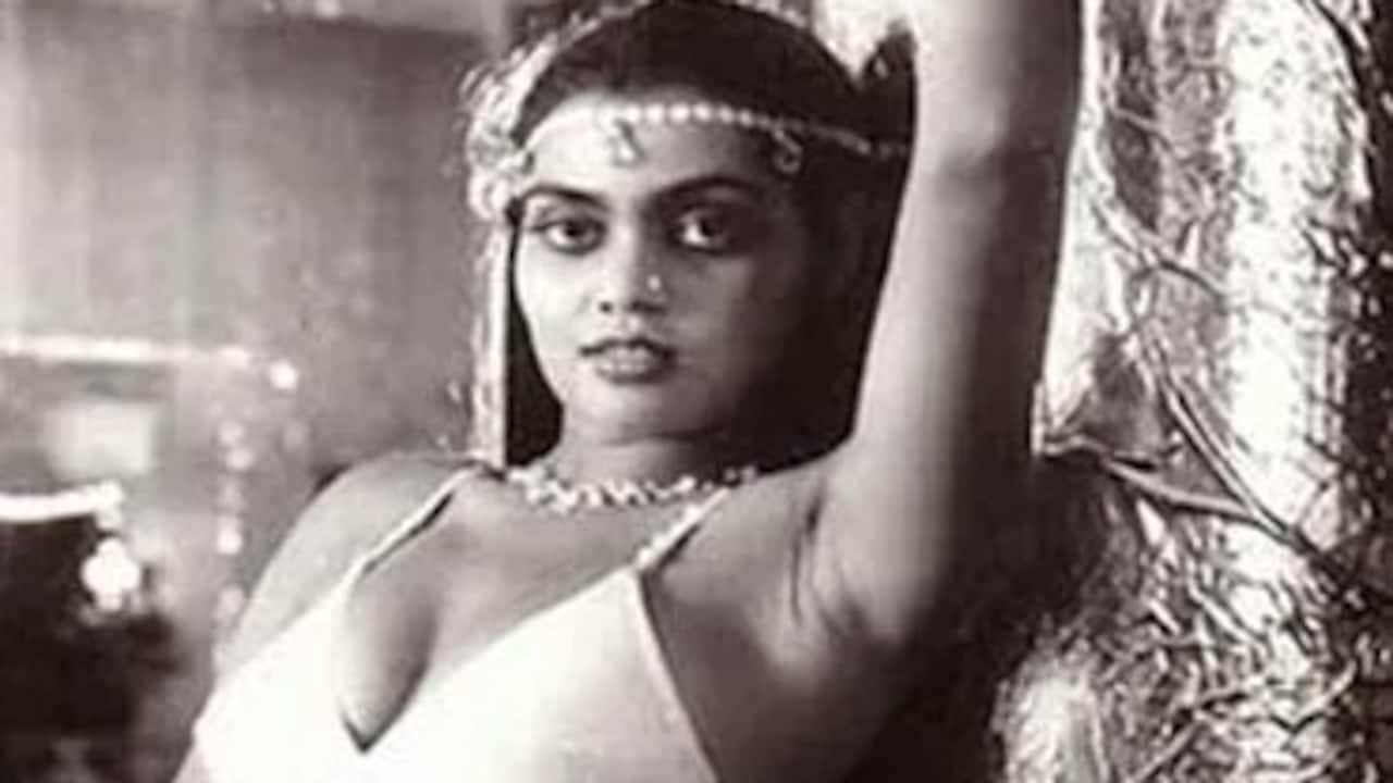 India's Biggest Sex Symbol Married Off To An Older-Abusive Man At 14, Worked As Domestic Help, Died Alone At 35