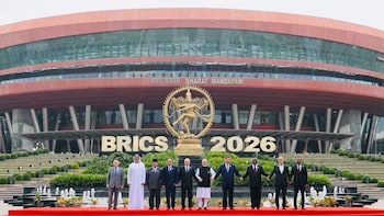 PM Modi's Camaraderie With Putin, Declaration To Gala Dinner — BRICS's Defining Frames From Day 1