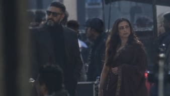Viral: Rani-Abhishek's Pic From King Sets Leaked, Internet Reacts