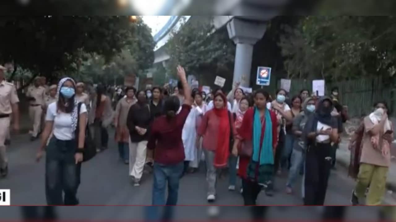 Protest by LSR students on Wednesday Protest by LSR students on Wednesday