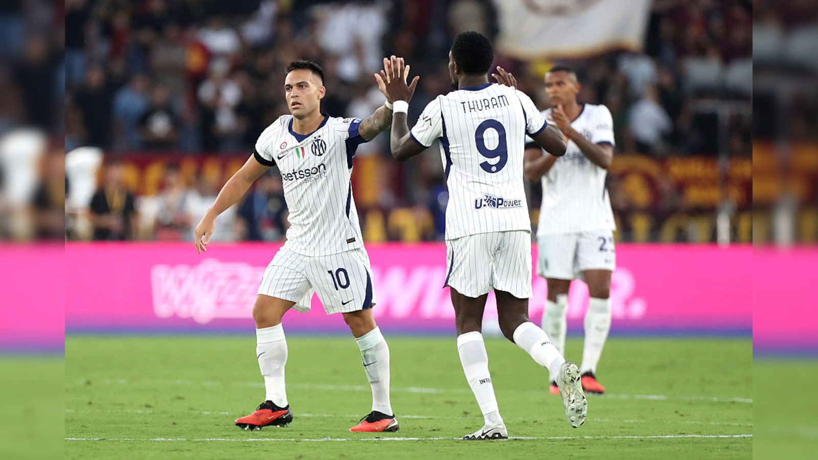 Lautaro Martinez Brace Saves Inter Milan In Serie A Top-Two Clash With Roma