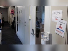 US Judge Lifts Trump's White House Ban On CNN, MS NOW, Politico
