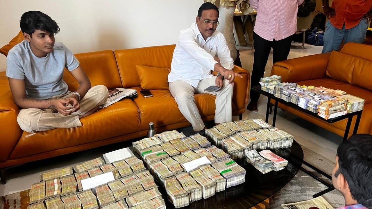 Fresh Trouble For Arrested Telangana Top Cop, Rs 1.35-Crore Seized From Aide