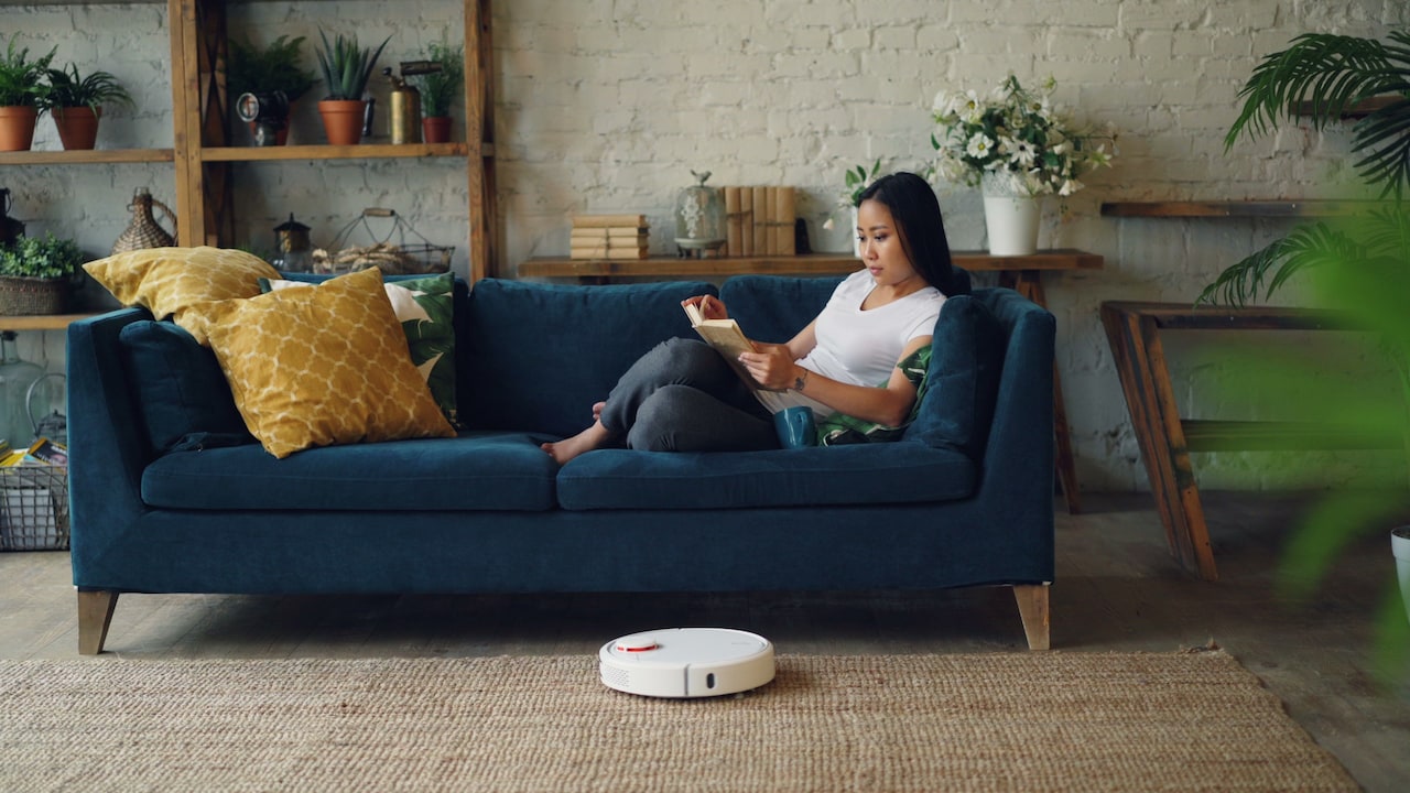 Can Robot Vacuums Clean Rugs? 10 Floor-Cleaning Myths Explained Can Robot Vacuums Clean Rugs? 10 Floor-Cleaning Myths Explained