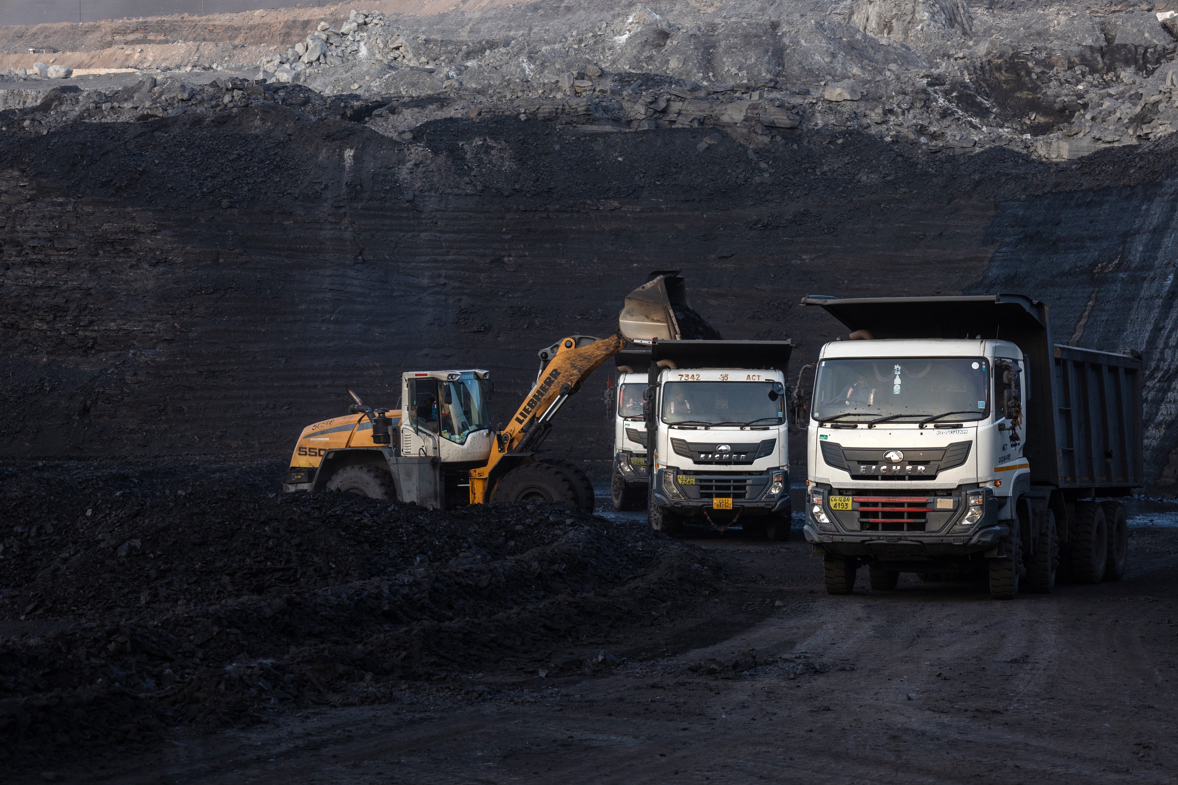 Coal India Unit SECL Said To Hire Banks For $800 Million IPO