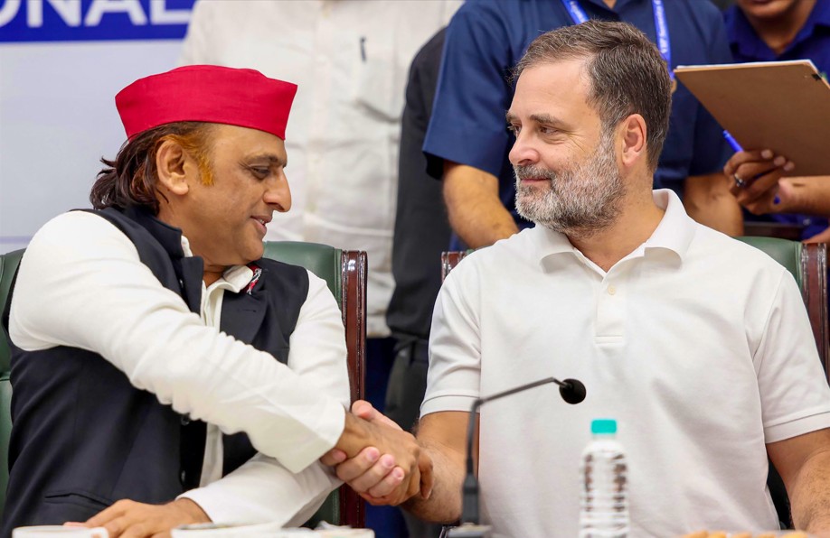 A,B,C का गणित लगाकर कांग्रेस ने यूपी में तय की 100 सीट, सपा से गठबंधन पर अगले हफ्ते से बातचीत