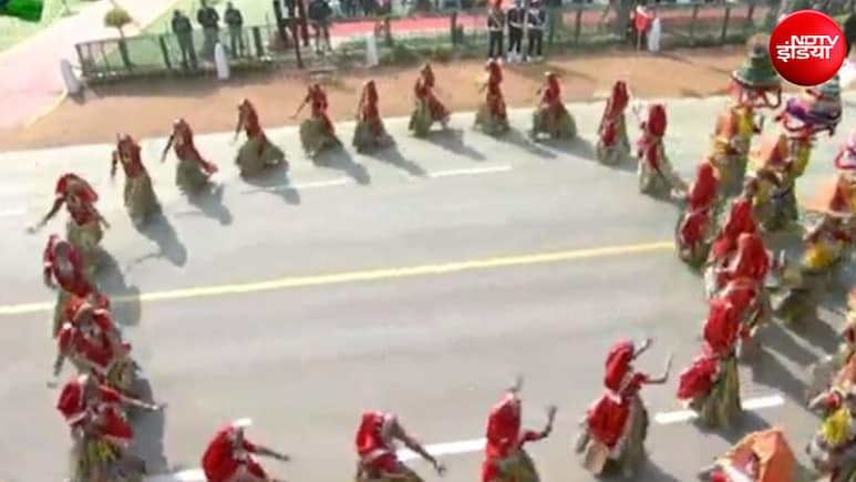 नवरात्रि में गरबा नाइट में मुस्लिमों की नो एंट्री, VHP का महाराष्ट्र में फरमान, पर्यूषण पर मीट बैन की मांग