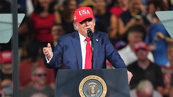 Trump Threatens To Ban CNN, MS NOW, Politico From White House Over Coverage