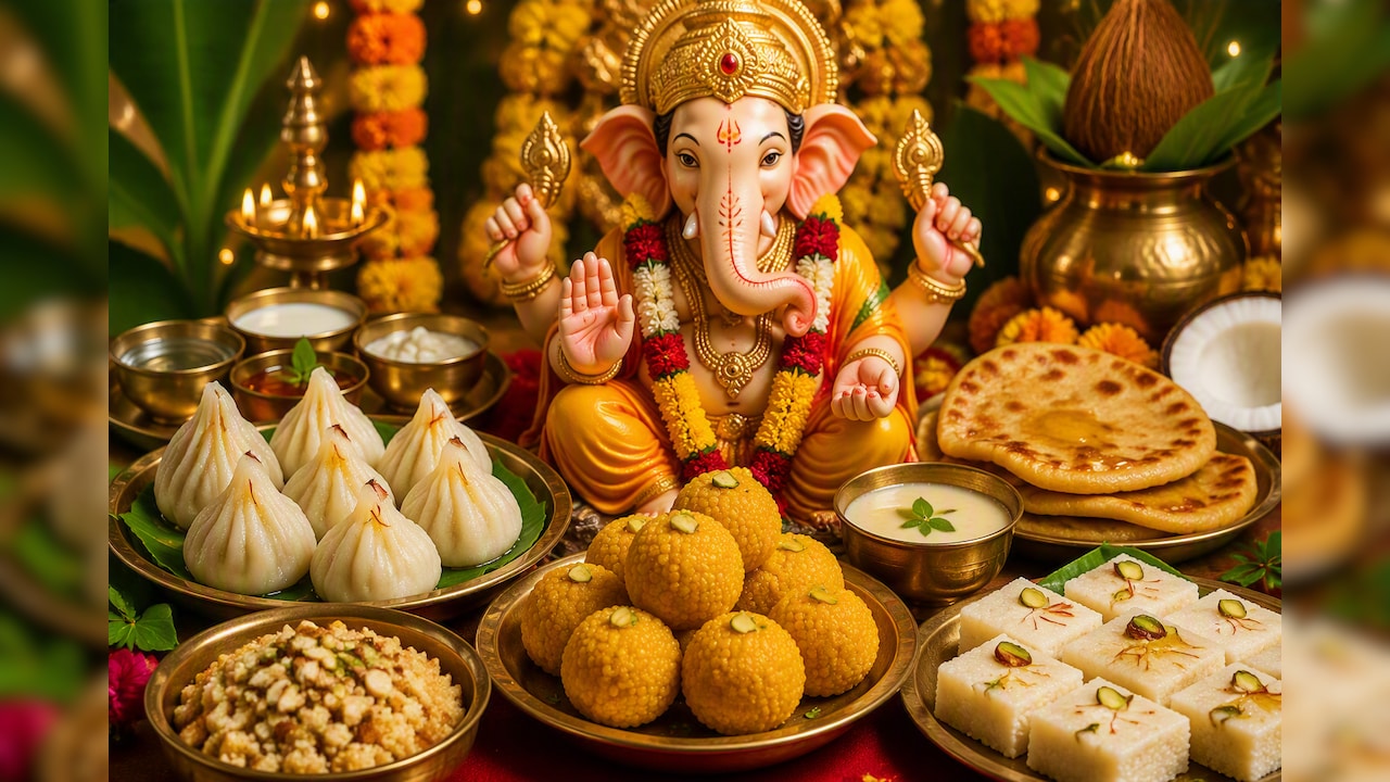गणेश चतुर्थी पर 5 दिनों तक क्या भोग लगाएं? बप्पा को बेहद पसंद हैं ये 5 चीजें, नोट करें रेसिपी