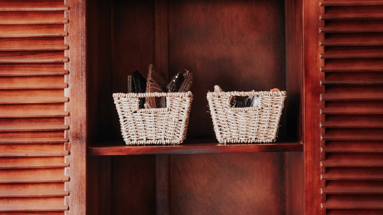 Store your essentials neatly in one place with these organiser baskets Store your essentials neatly in one place with these organiser baskets