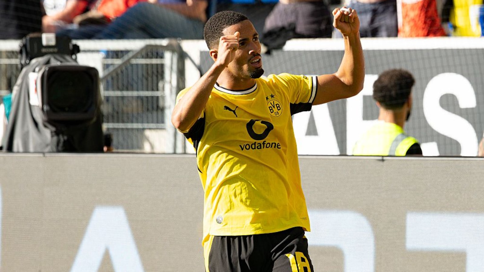 Ethan Nwaneri Helps Borussia Dortmund To Comeback Win On Bundesliga Debut