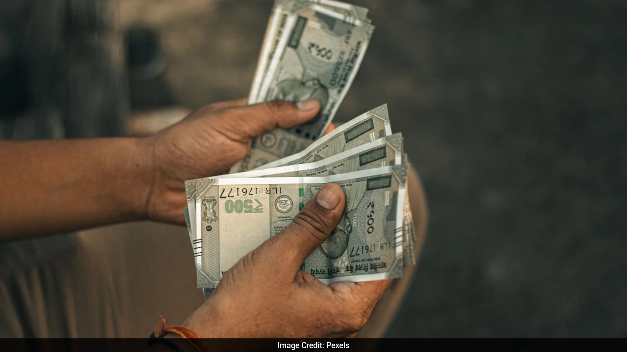 Gurugram Man Says House Help Earning Rs 60,000 Taught Him Real Financial Discipline