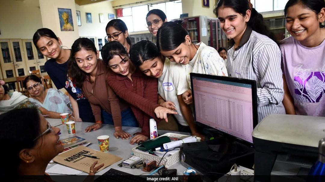 CBSE Board Exam Timetable 2027 Highlights: Class 10th, 12th Date Sheet PDF Download, Subject-Wise Schedule, Reporting Time Soon