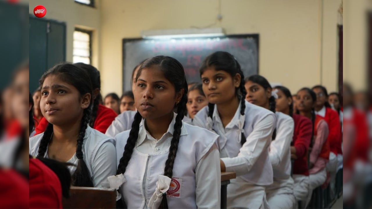 SC-OBC छात्रों की स्कॉलरशिप में देरी पर संसदीय समिति नाराज, लक्ष्य घटाने के फैसले पर भी उठाए सवाल
