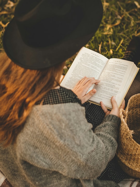 8 Greek Literary Gems For Modern Readers