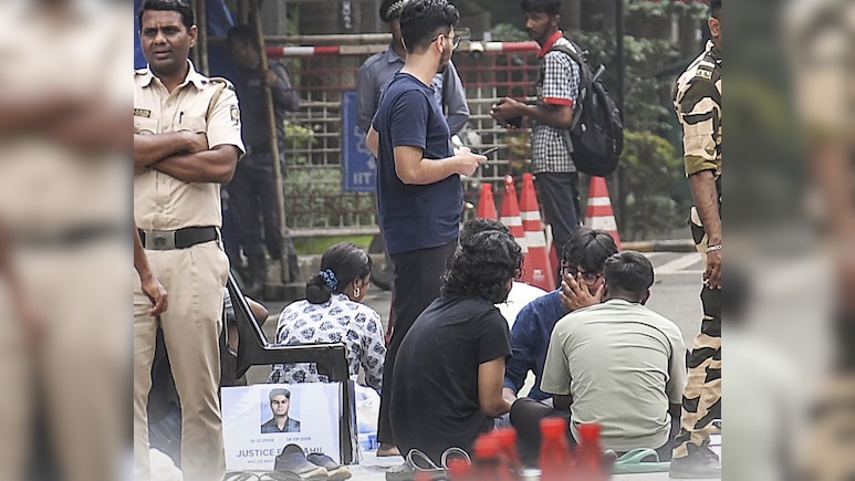 IIT Bombay Student Suicide: Security Beefed-Up Outside Institute, Students Seek Welfare Reforms