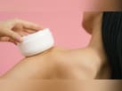 सिर्फ स्किनकेयर नहीं, बॉडी केयर भी है जरूरी, सोने से पहले करें ये Body Care, मिलेगी सुकून भरी नींद
