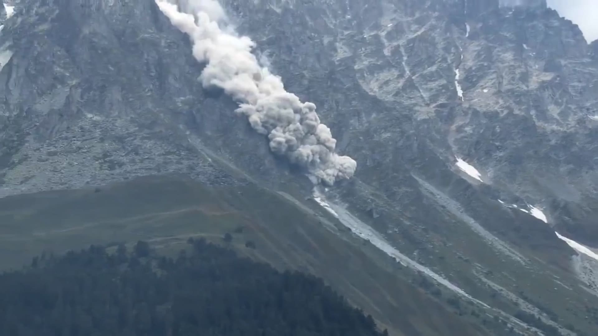 Nepal Avalanche Hits Himlung Base Camp, 4 Dead; 12 Missing