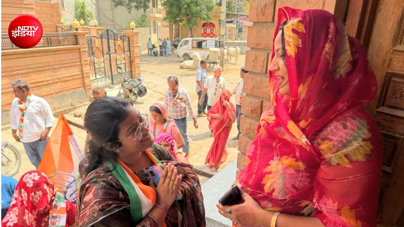 बाड़मेर में कांग्रेस की युवा उम्मीदवार खुशबू आचार्य