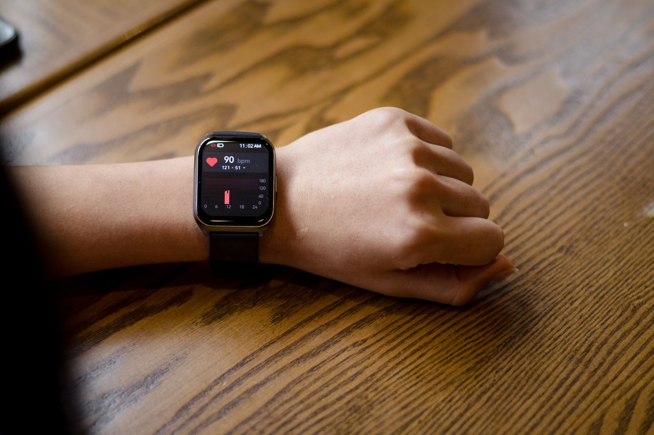 Does your smartwatch record your heart rate?