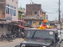 पटवारी का नेता वाला अंदाज: विदाई में थार में सवार हुए विजय शंकर दुबे, पीछे चला 200 गाड़ियों का काफिला  