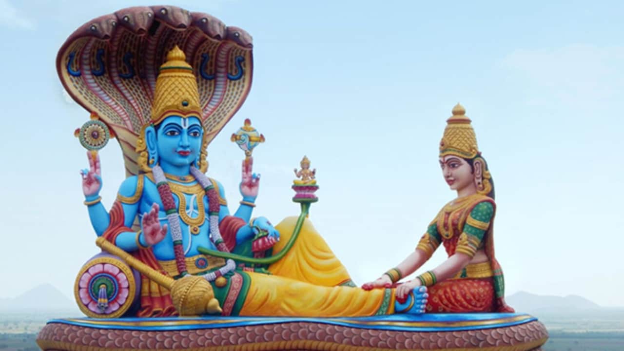 परिवर्तिनी एकादशी पर भगवान विष्णु क्यों बदलते हैं करवट? जानिए इसके पीछे की धार्मिक मान्यता और कथा