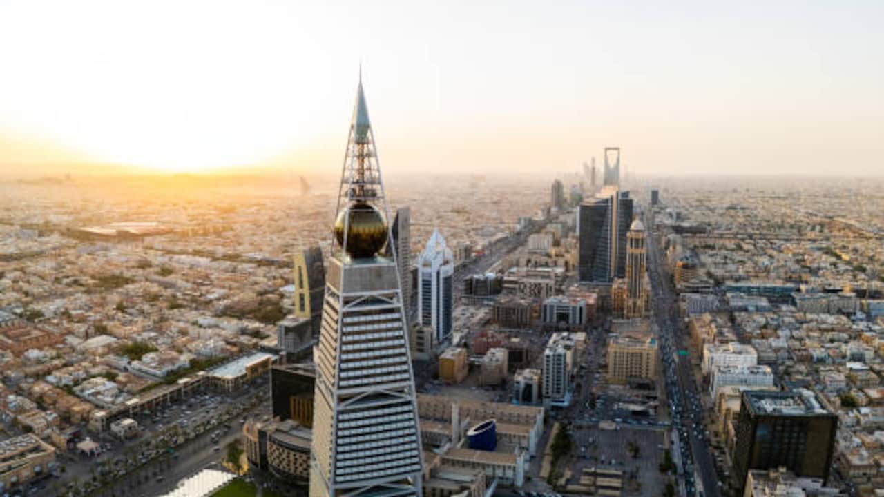 Riyadh On Alert: Saudi Arabia Issues Air Raid Warning As Houthi Attacks Intensify