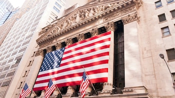 Nasdaq Futures Drop 1% As Bond Yields Jump: Three Reasons Why Wall Street Faces A Red Open