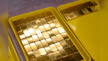 Gold Holds Gain As Trump's War Comments Ease Inflation Jitters