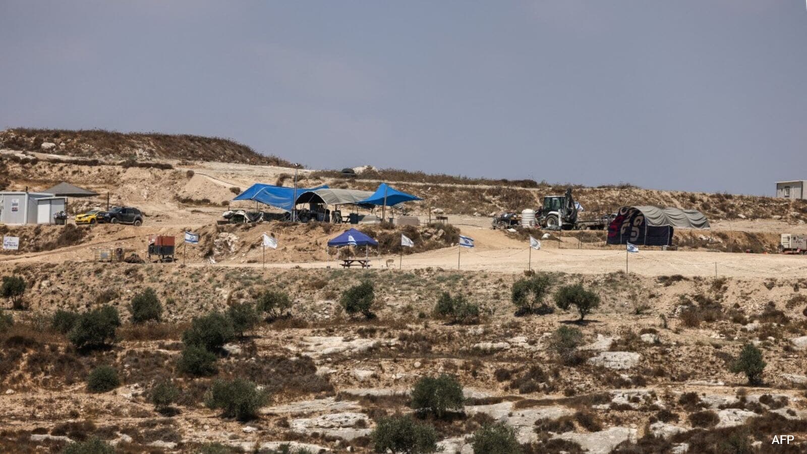 12 countries, including Britain, Canada, and France, impose trade sanctions on Israeli settlements in West Bank; UK announces import ban on goods from illegal settlements